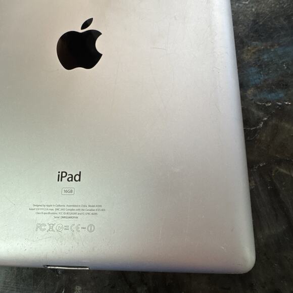 Apple iPad 2 A1395 16GB Wi-Fi 9.7in Silver Tested Working - Picture 6 of 9